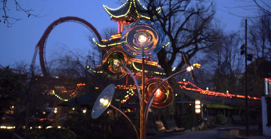 Lamper fra ’Danmarks næste klassiker’ udstilles i Tivoli